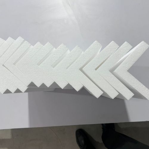 Thermocol L corner manufacturer